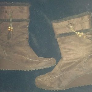Suede Brown Boots